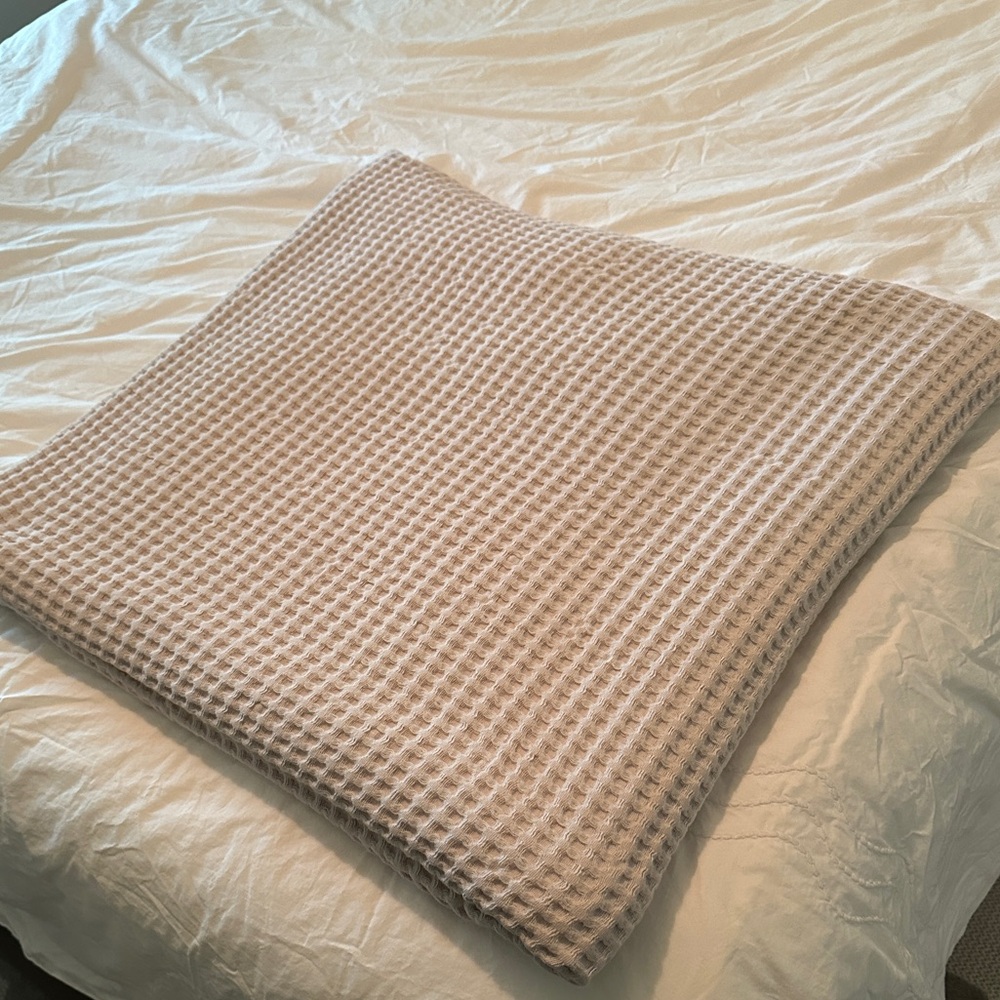 Waffle Knit Cream Quilt